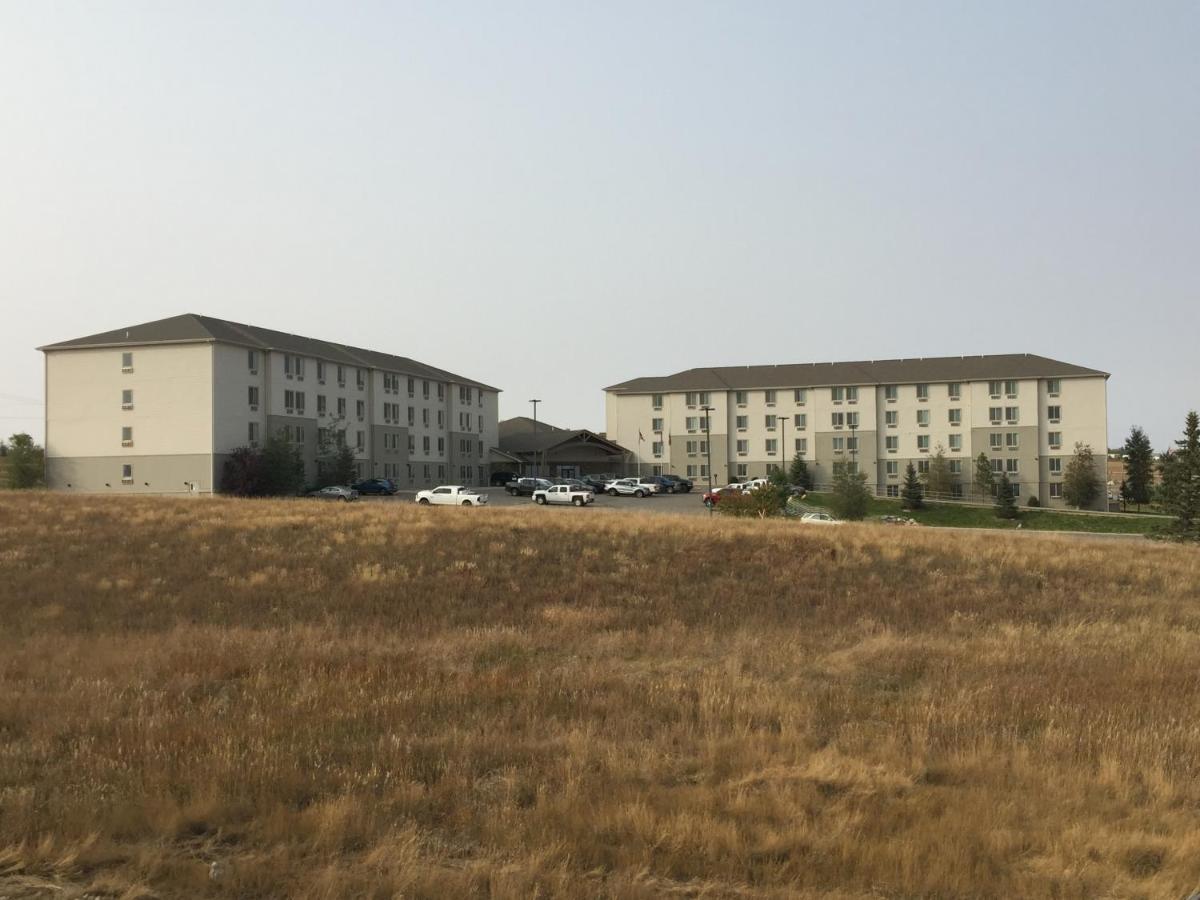 Bakken Airport Xwa Hotel & Studios วิลลิสตัน ภายนอก รูปภาพ