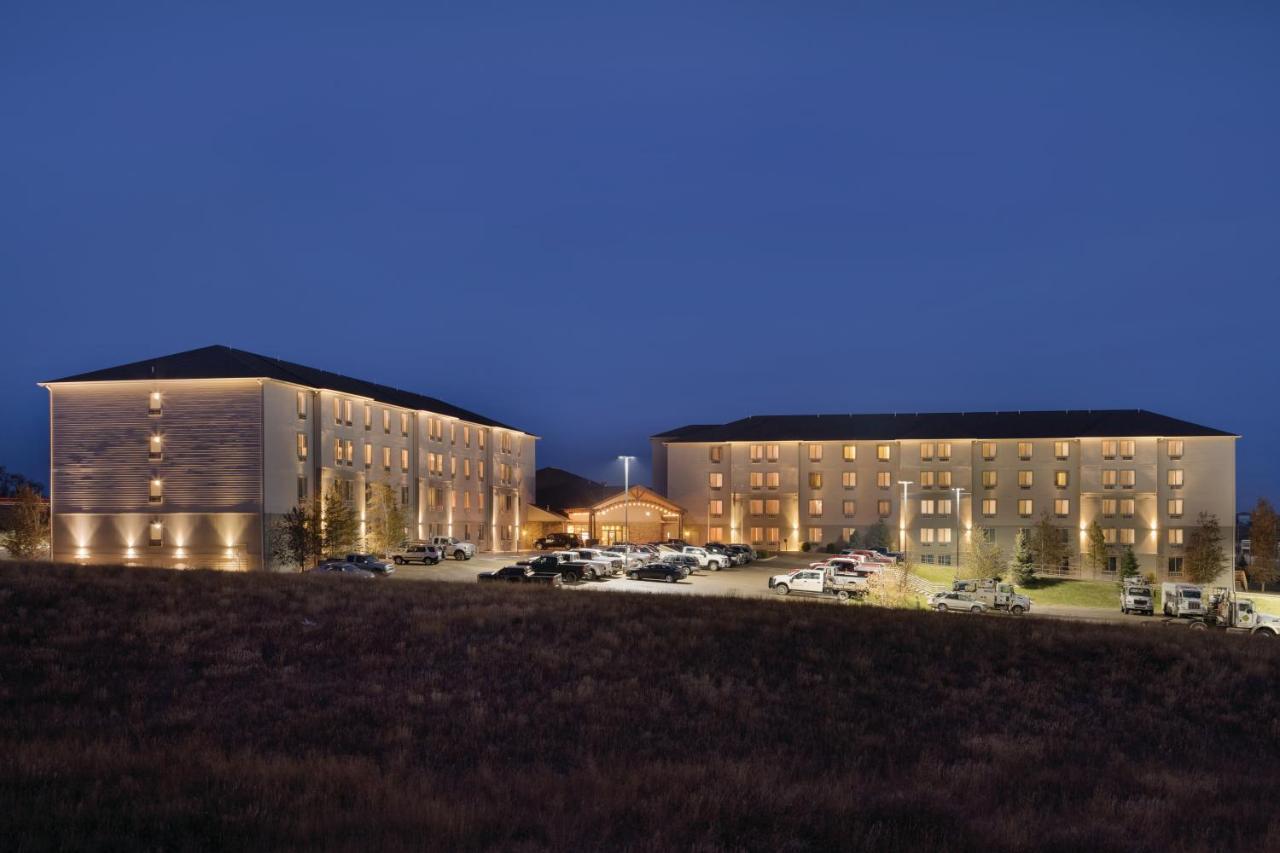 Bakken Airport Xwa Hotel & Studios วิลลิสตัน ภายนอก รูปภาพ